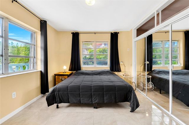 260 Ocean Dr 12A, Miami Beach, FL 33139