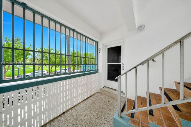 260 Ocean Dr 12A, Miami Beach, FL 33139