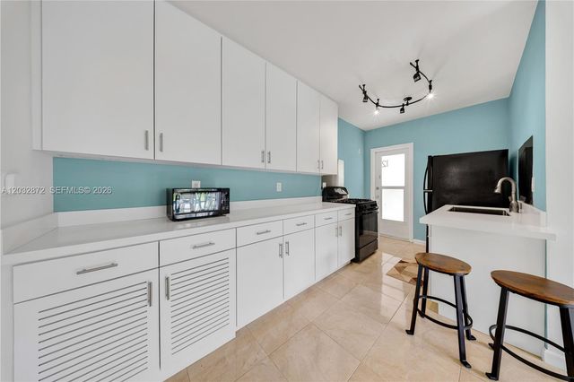 260 Ocean Dr 12A, Miami Beach, FL 33139