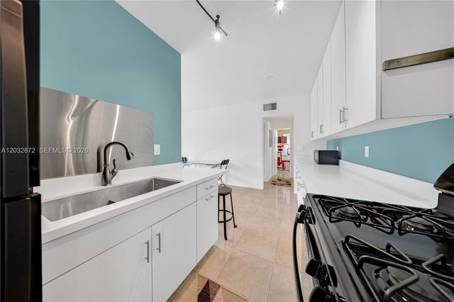 260 Ocean Dr 12A, Miami Beach, FL 33139