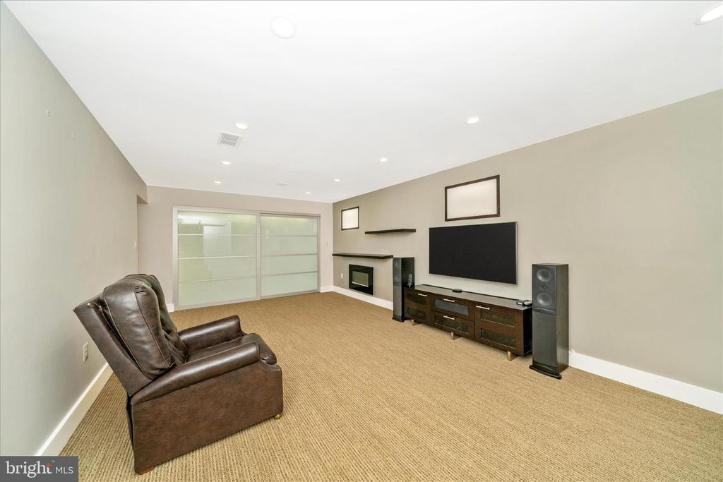 Image 44 of property listing at 6501 GREEN VALLEY RD, New Market, MD 21774