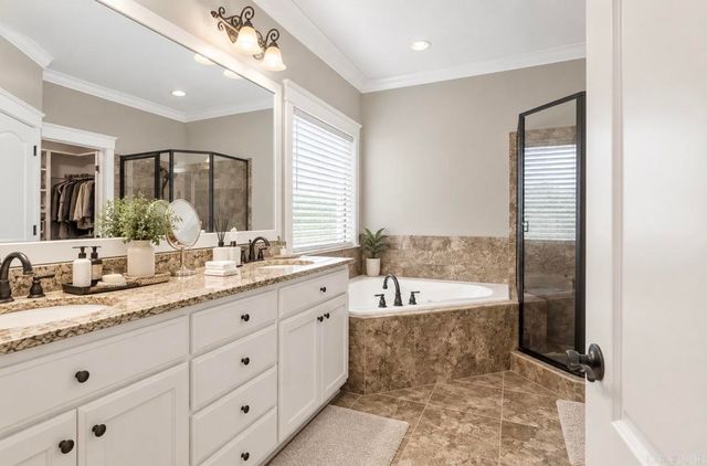 13808 Foxfield Lane, Little Rock, AR 72211