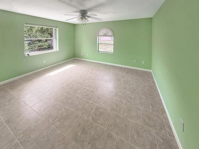 2361 NE 21st Avenue, Jensen Beach, FL 34957