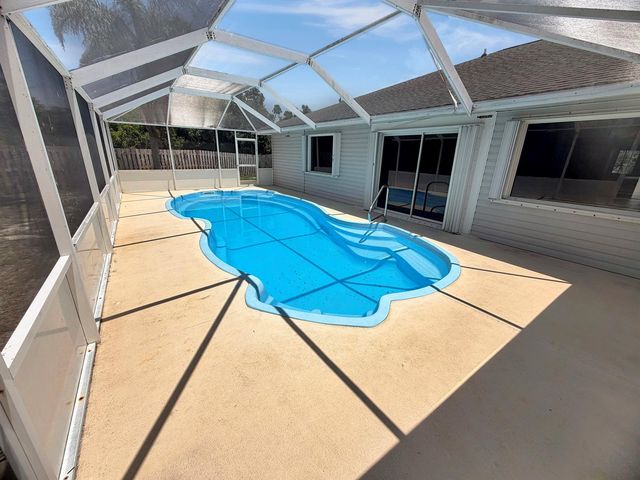 2361 NE 21st Avenue, Jensen Beach, FL 34957
