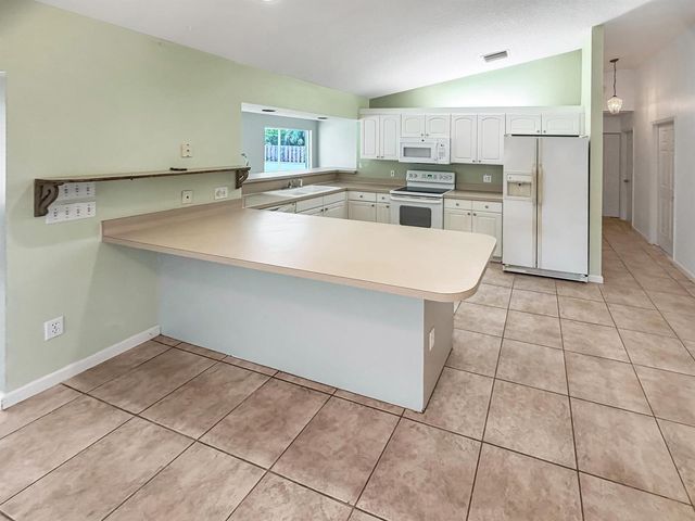 2361 NE 21st Avenue, Jensen Beach, FL 34957