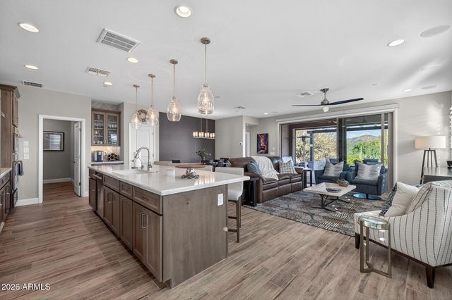 29329 N HORTON CREEK Trail, Rio Verde, AZ 85263