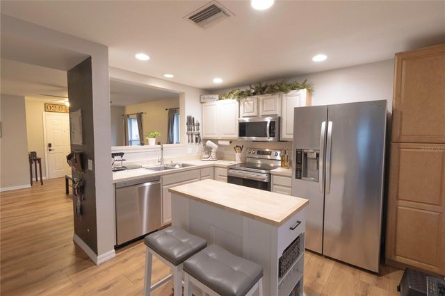 11910 MANGO GROVES BOULEVARD, Seffner, FL 33584