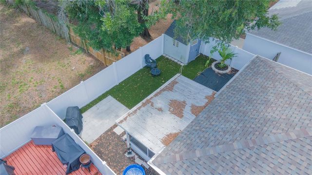 11910 MANGO GROVES BOULEVARD, Seffner, FL 33584