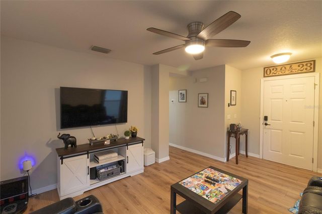 11910 MANGO GROVES BOULEVARD, Seffner, FL 33584