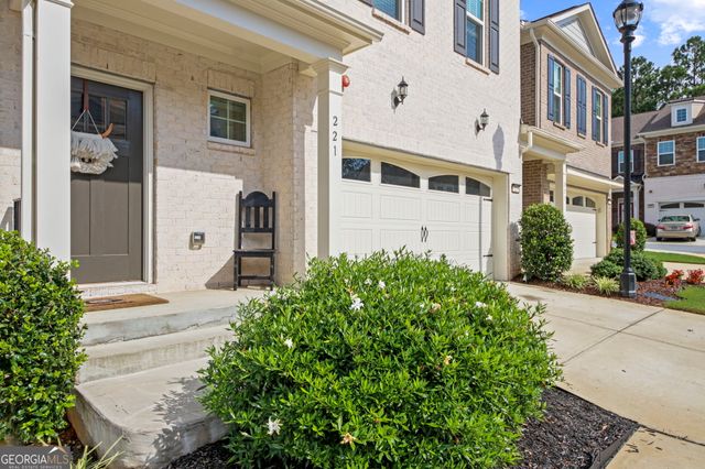 221 Ellis Lane, Woodstock, GA 30189