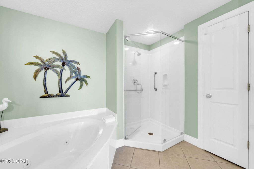 Image 17 of property listing at 17281 Front Beach Road 806, Panama City Beach, FL 32413