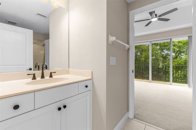 1620 42nd Square 104, Vero Beach, FL 32960