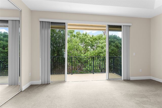 1620 42nd Square 104, Vero Beach, FL 32960