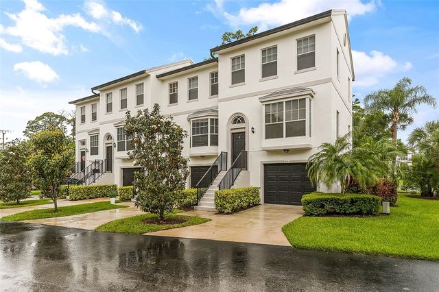 1620 42nd Square 104, Vero Beach, FL 32960