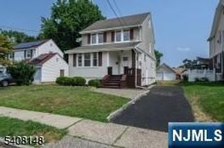 35 Amsterdam Avenue, Teaneck, NJ 07666