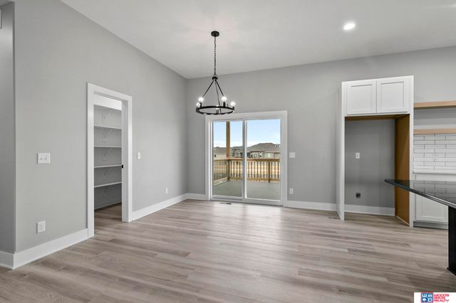 7930 Ephraem Lane, Lincoln, NE 68516