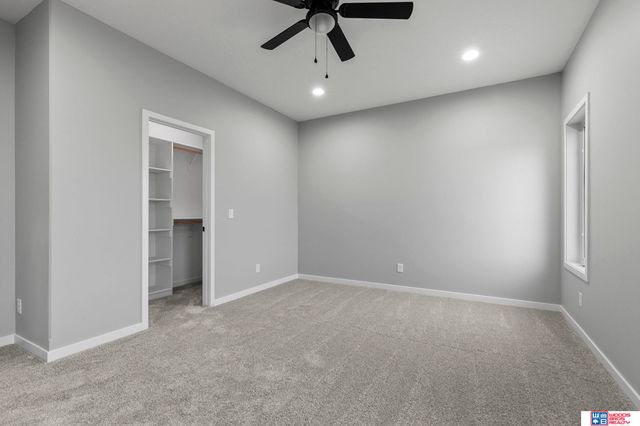 7930 Ephraem Lane, Lincoln, NE 68516