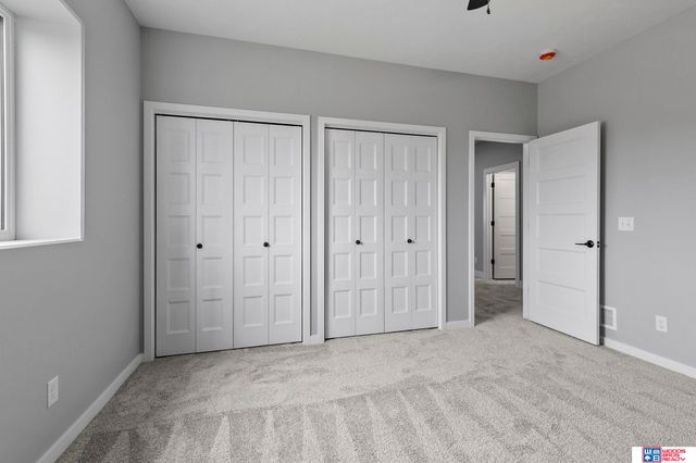7930 Ephraem Lane, Lincoln, NE 68516