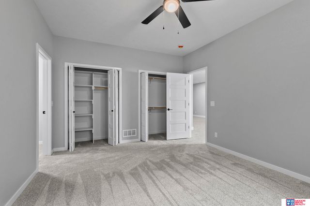 7930 Ephraem Lane, Lincoln, NE 68516