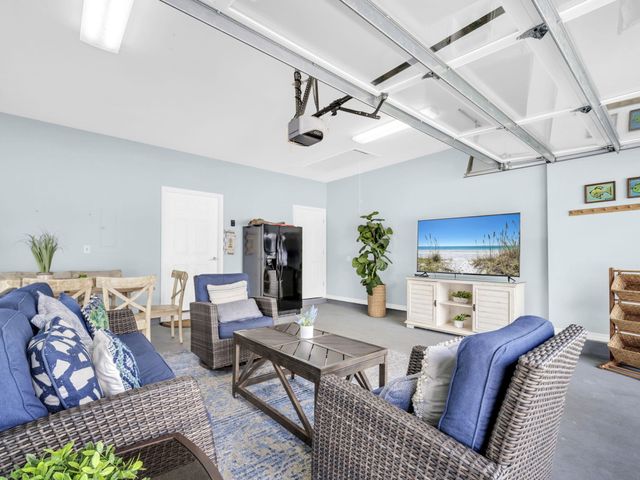 4555 Luke Avenue, Destin, FL 32541