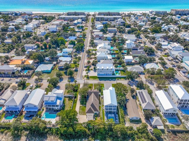 4555 Luke Avenue, Destin, FL 32541