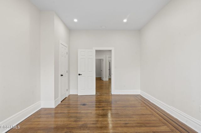 161 6th Avenue, Troy, NY 12180