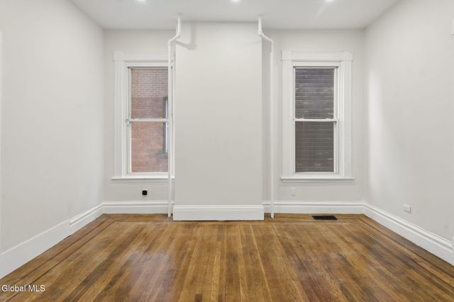 161 6th Avenue, Troy, NY 12180