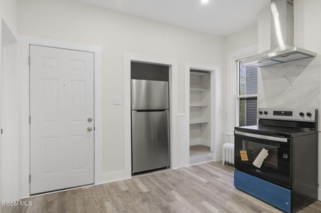 161 6th Avenue, Troy, NY 12180