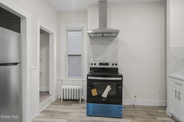 161 6th Avenue, Troy, NY 12180