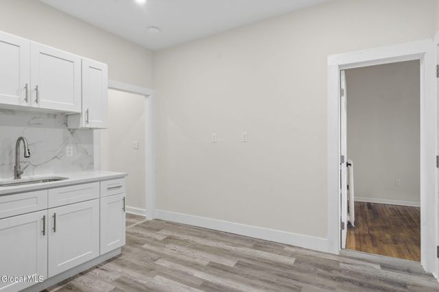 161 6th Avenue, Troy, NY 12180