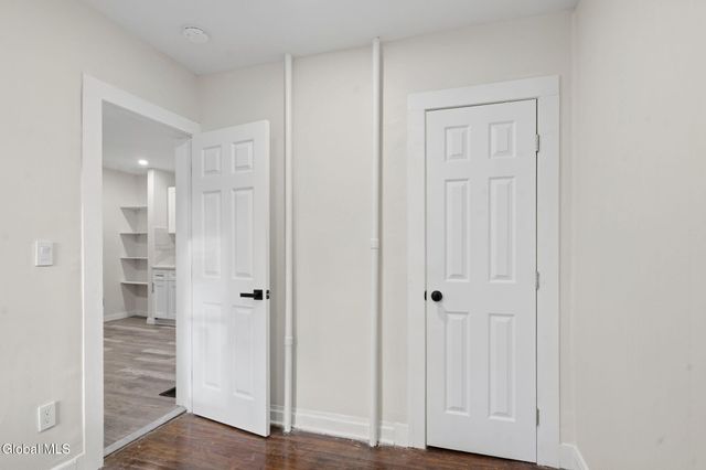 161 6th Avenue, Troy, NY 12180