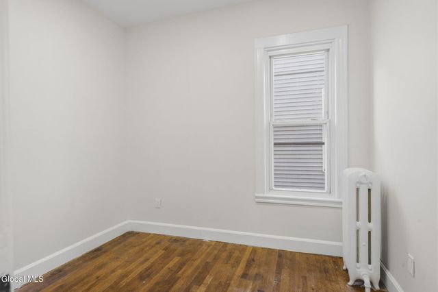161 6th Avenue, Troy, NY 12180