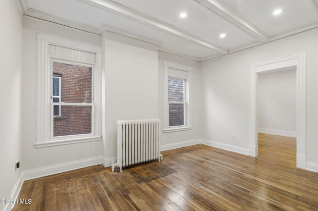 161 6th Avenue, Troy, NY 12180