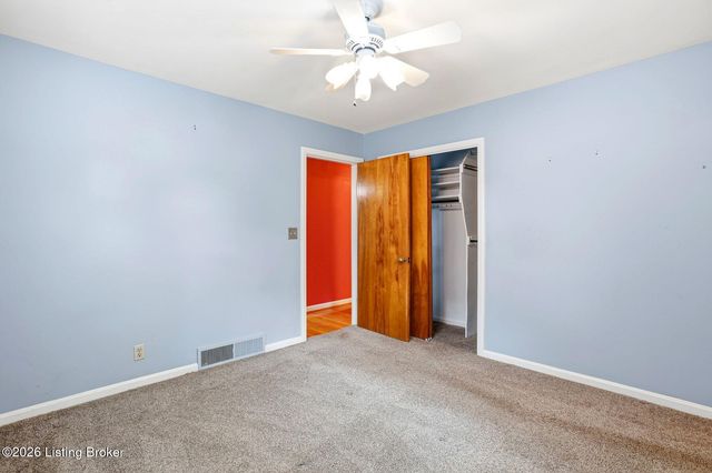 3718 Hillsboro Rd, Louisville, KY 40207