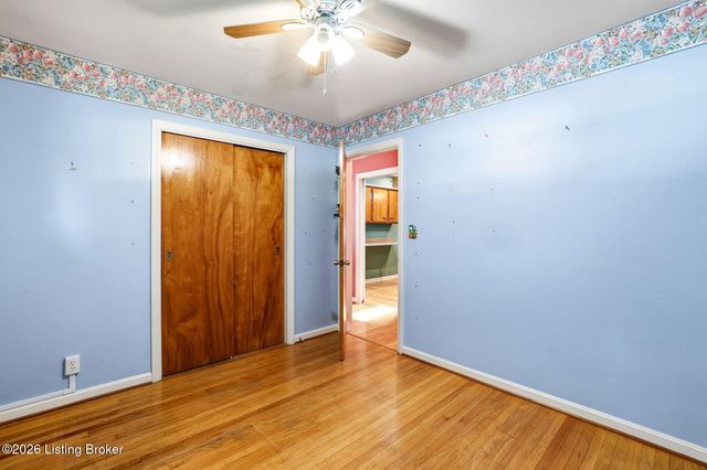 3718 Hillsboro Rd, Louisville, KY 40207