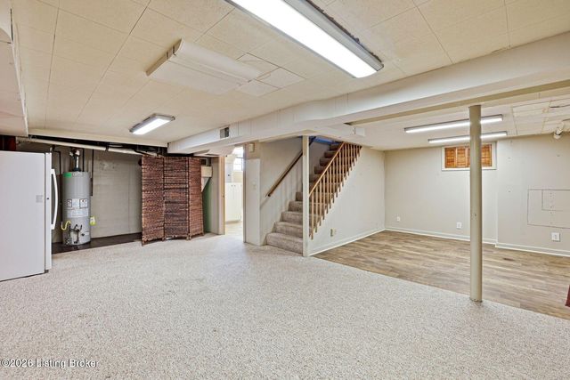 3718 Hillsboro Rd, Louisville, KY 40207