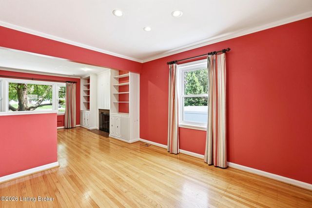 3718 Hillsboro Rd, Louisville, KY 40207