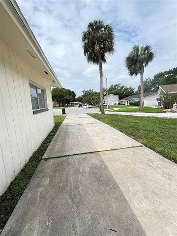 8302 N FLINTROCK COURT, Tampa, FL 33615