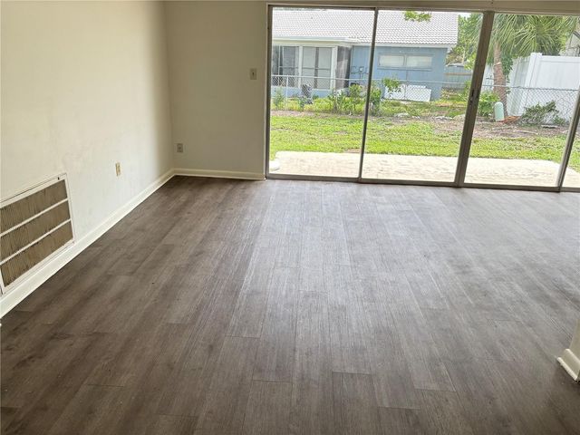 8302 N FLINTROCK COURT, Tampa, FL 33615