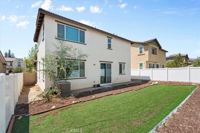 2335 Powell Drive, Rialto, CA 92377