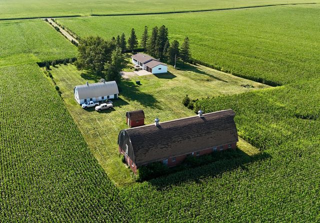 68680 470th Street, Fairfax, MN 55332