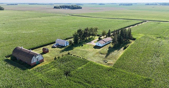 68680 470th Street, Fairfax, MN 55332