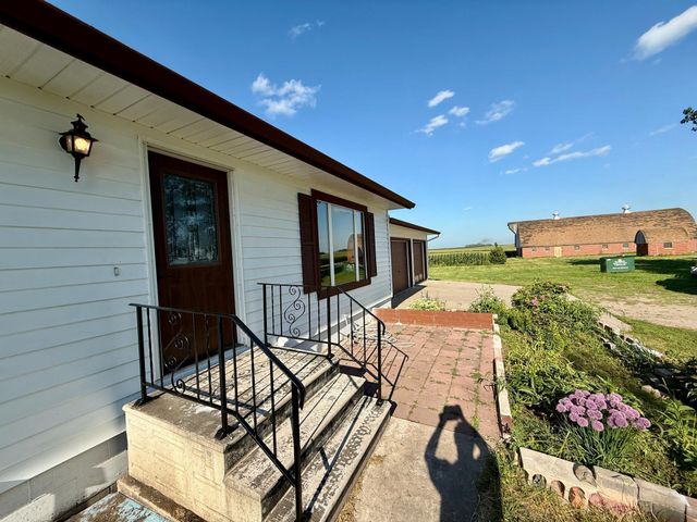 68680 470th Street, Fairfax, MN 55332