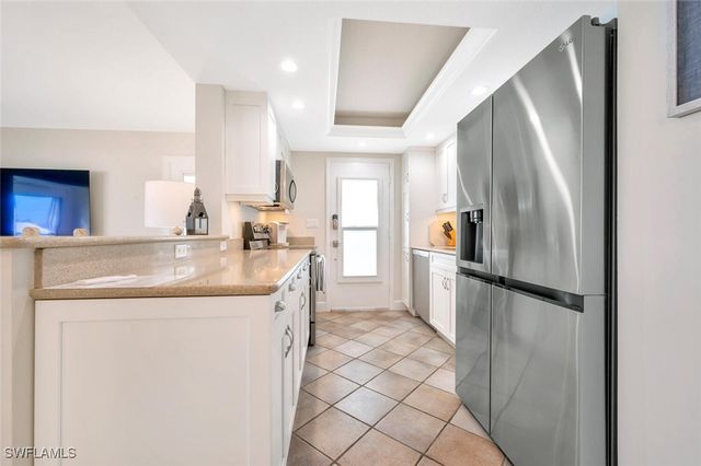 2800 Gulf Shore BLVD N 303, Naples, FL 34103