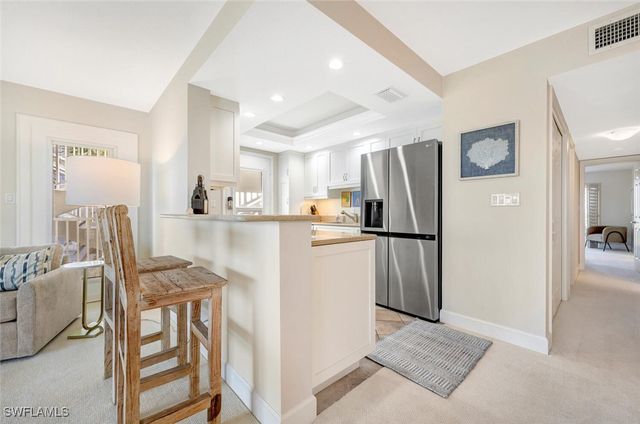 2800 Gulf Shore BLVD N 303, Naples, FL 34103