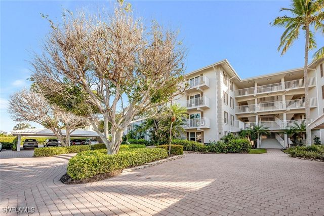 2800 Gulf Shore BLVD N 303, Naples, FL 34103