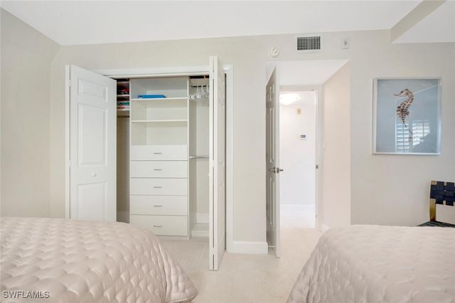 2800 Gulf Shore BLVD N 303, Naples, FL 34103