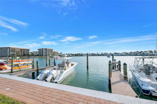 2800 Gulf Shore BLVD N 303, Naples, FL 34103