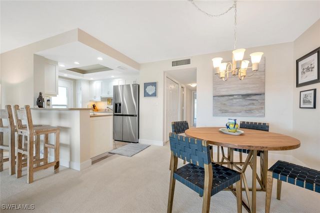 2800 Gulf Shore BLVD N 303, Naples, FL 34103