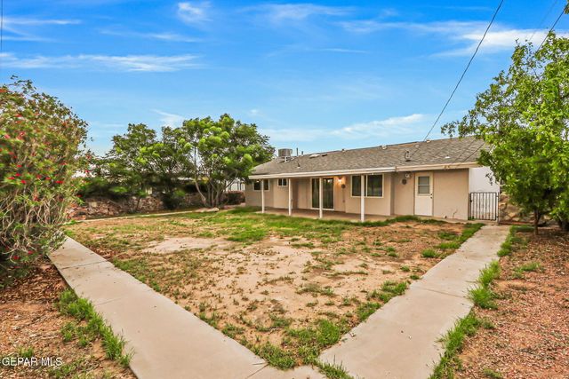 4609 SKYLARK Way, El Paso, TX 79922